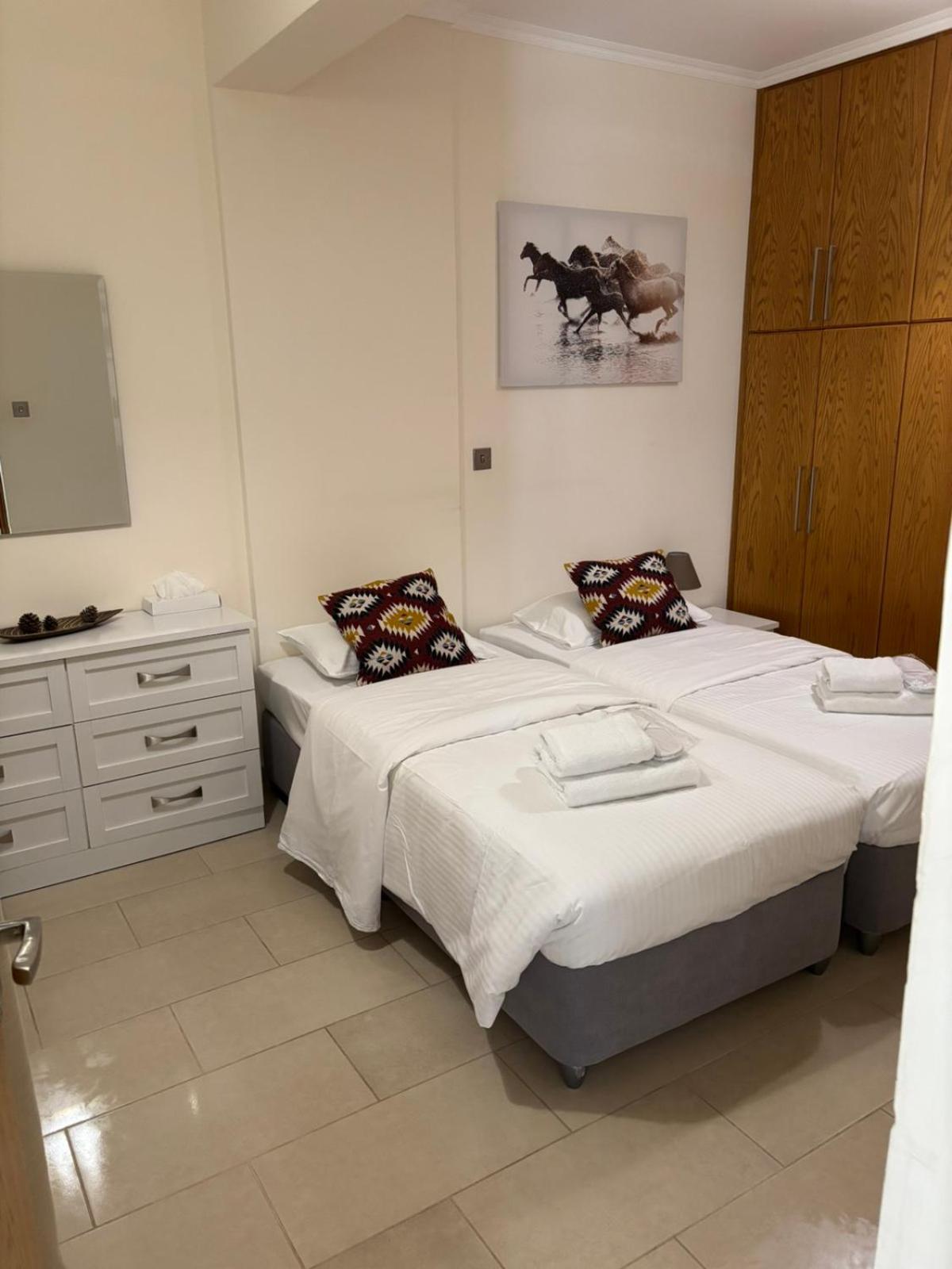 2 Bedroom Apartment, Zygos Centre Block D - By Imh Travel & Tours Paphos Esterno foto